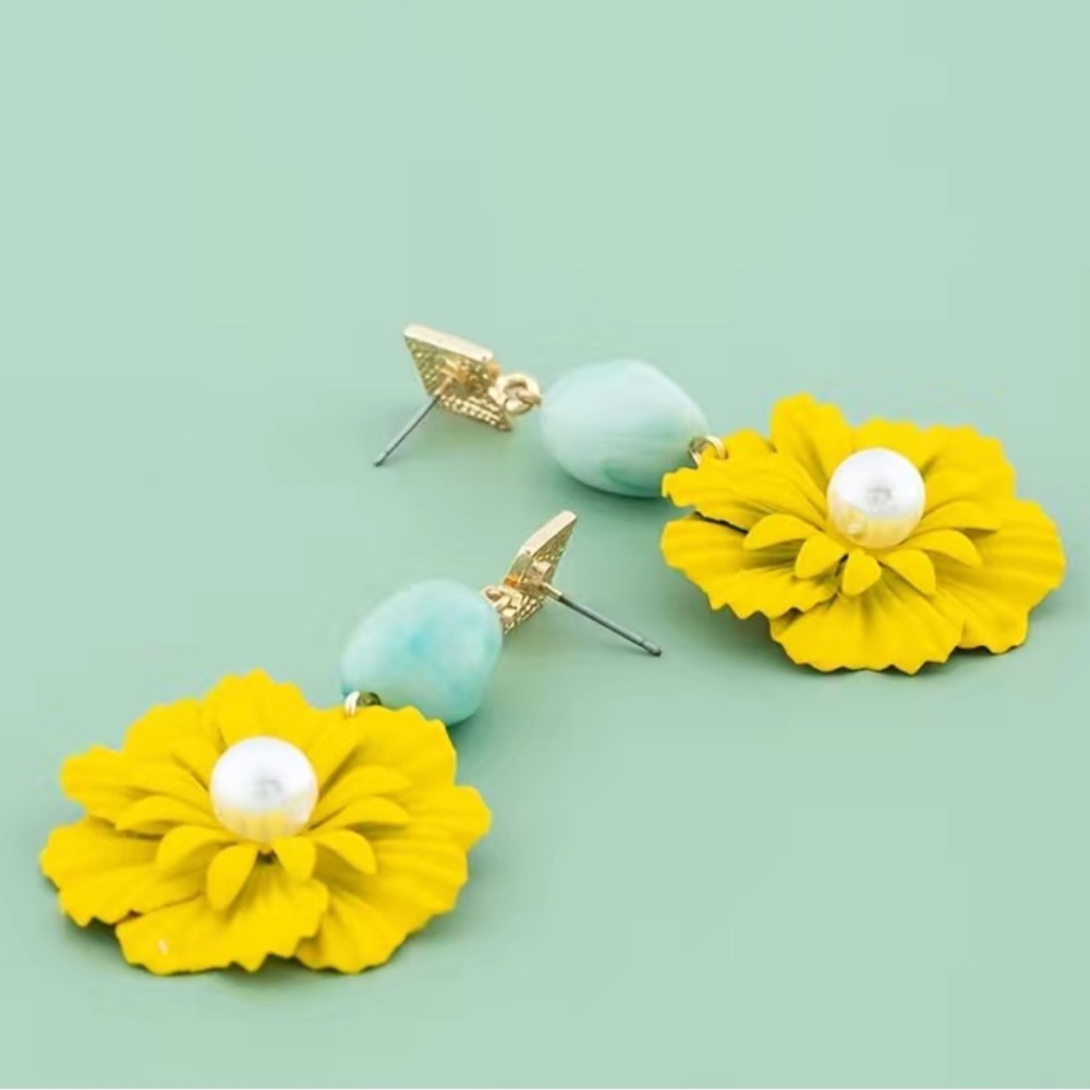 Yellow Flower Design With Faux Pearl Dangle Earrings Alloy 14K Gold Plated